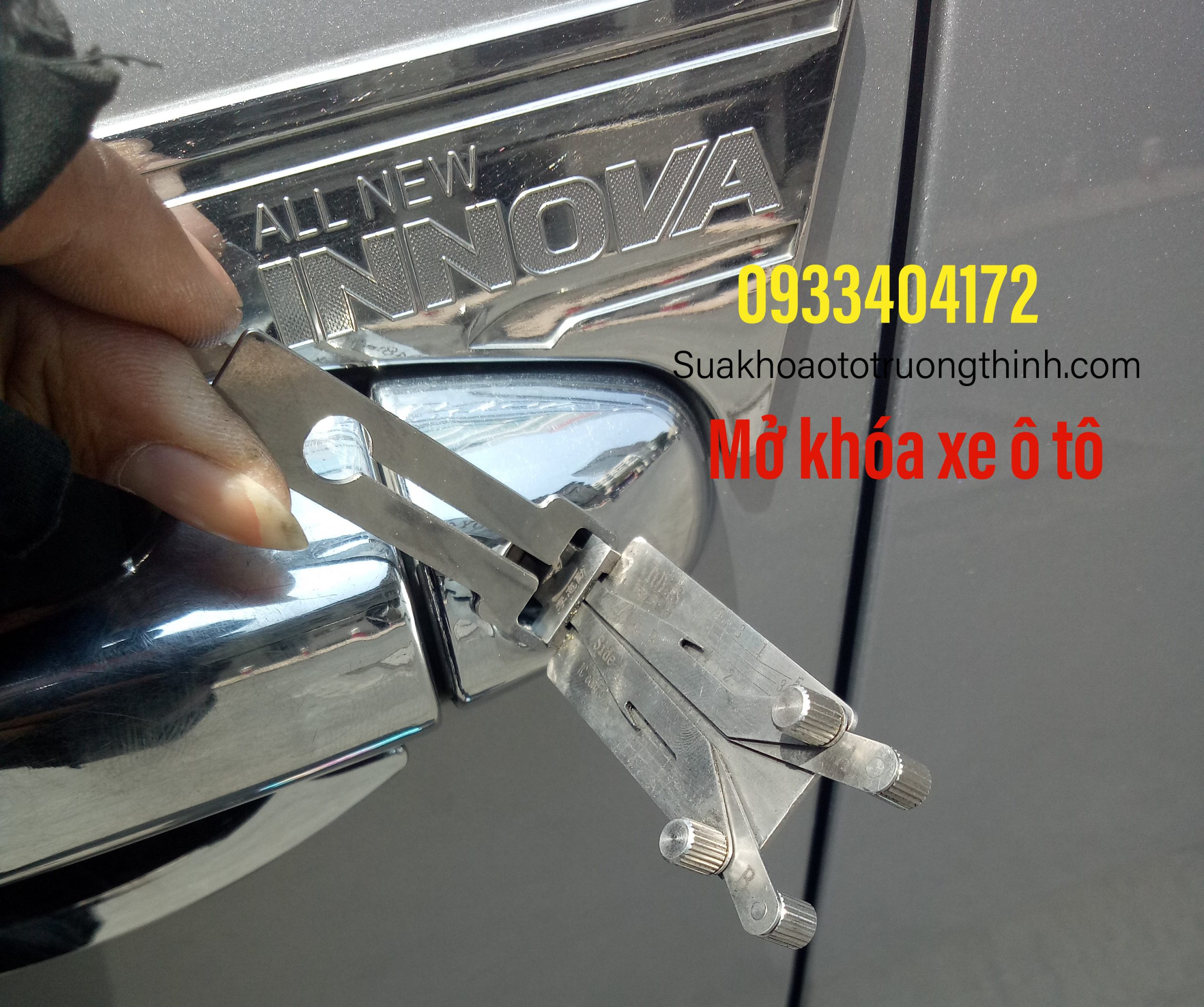 Mở khóa xe ô tô
