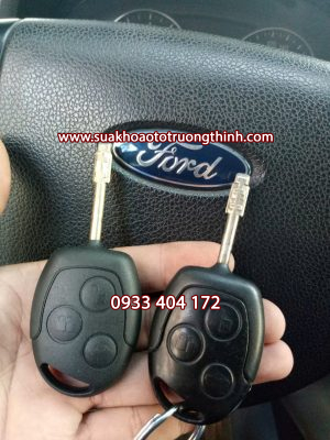 Làm chìa khóa xe mondeo
