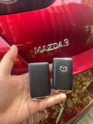 chìa khóa hãng mazda