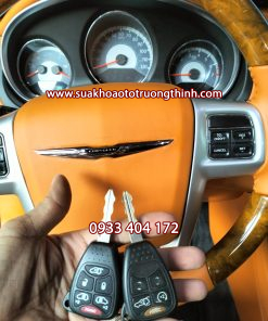 Làm chìa khóa xe Chrysler