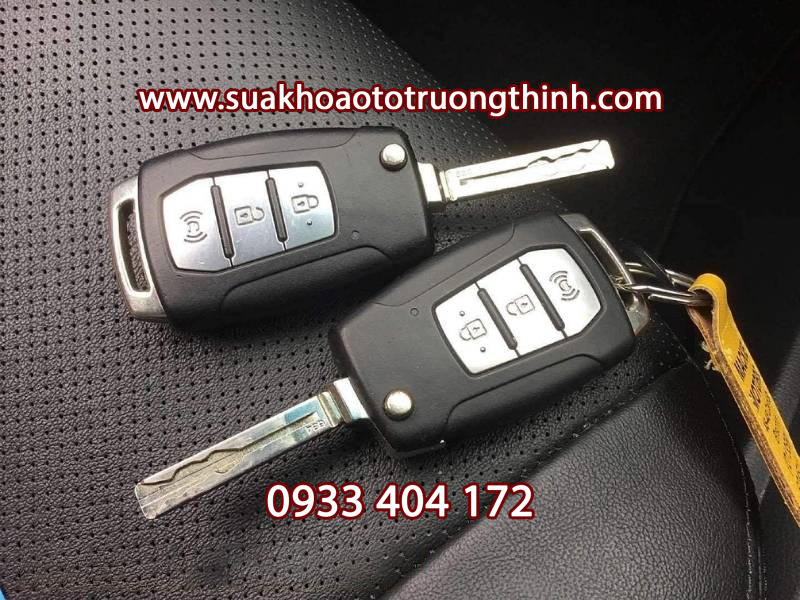 Làm chìa khóa xe SSangYong giá rẻ ở tphcm Làm chìa khóa xe SSangYong