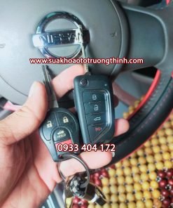 chìa khóa xe nissan